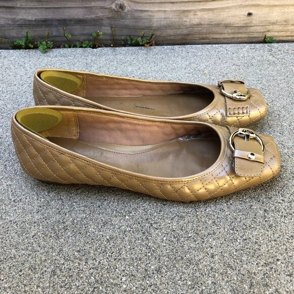 ANNE KLEIN iFlex Akinnocent Quilted Flats 8.5/8 M Beige Shoes Slip On - Picture 1 of 12
